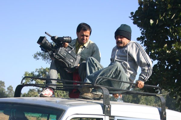 Light Burns behind the scene photo