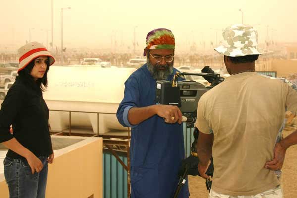 Robot behind the scene photo